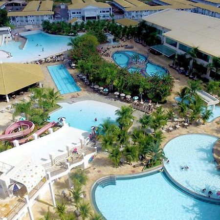 Lacqua Di Roma Com Piscina De Ondas Калдас-Новас Экстерьер фото
