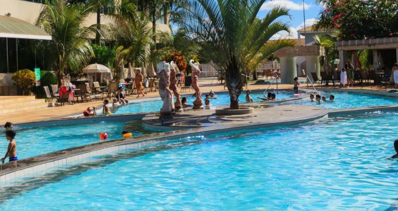 Lacqua Di Roma Com Piscina De Ondas Калдас-Новас Экстерьер фото