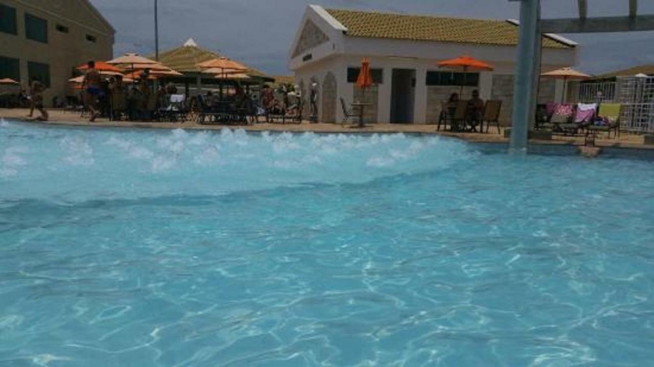 Lacqua Di Roma Com Piscina De Ondas Калдас-Новас Экстерьер фото