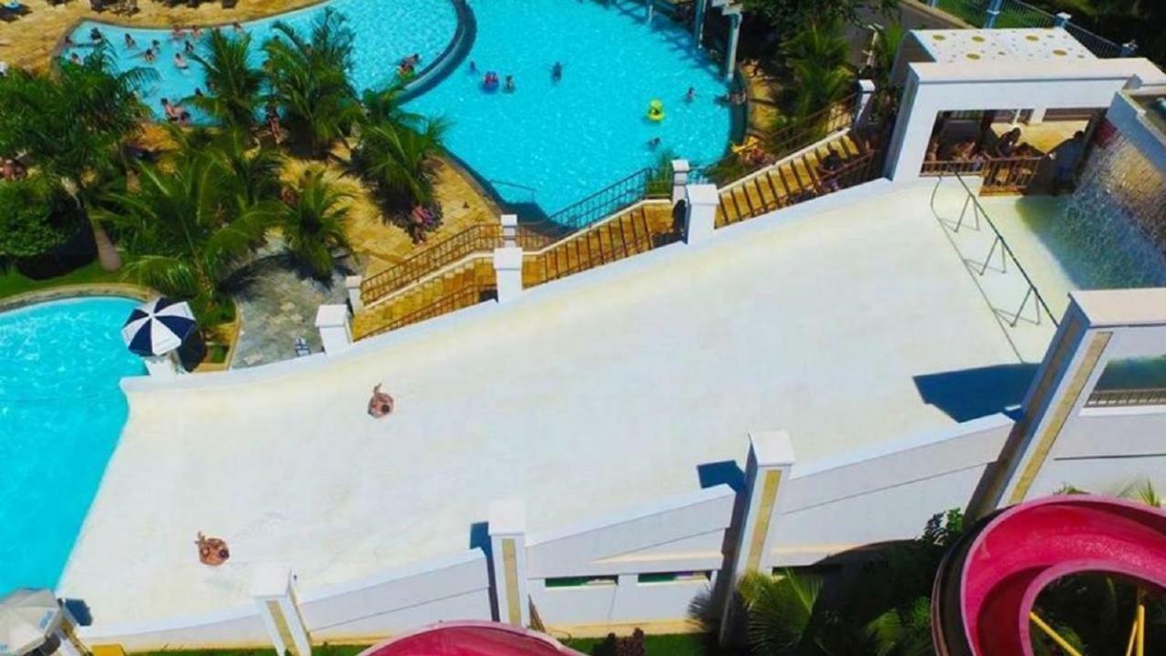 Lacqua Di Roma Com Piscina De Ondas Калдас-Новас Экстерьер фото
