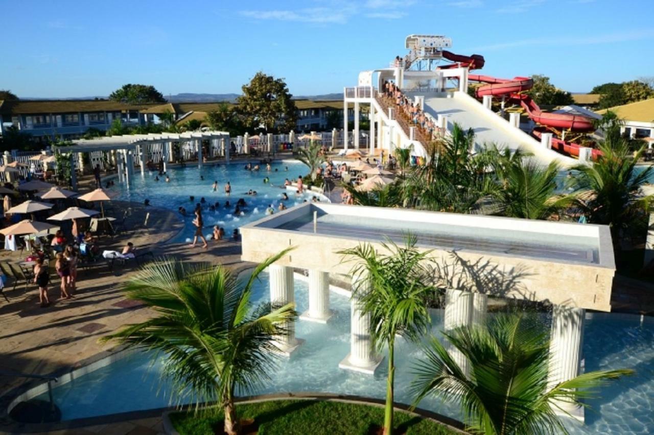 Lacqua Di Roma Com Piscina De Ondas Калдас-Новас Экстерьер фото